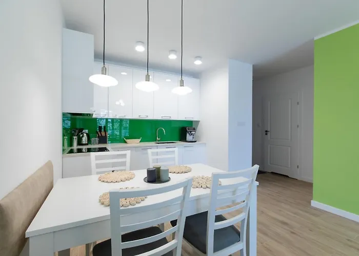 Pinea By Major Domus Club